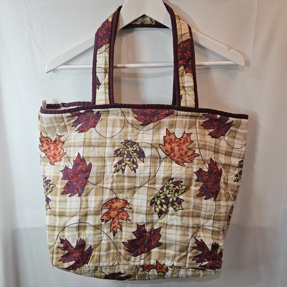 Better Homes And Gardens Handbags - Better Homes And Garden Tote Maple Leaf Fall Quilted Exterior Shoulder Straps